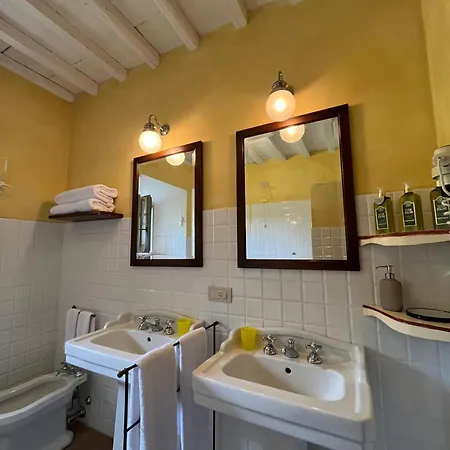 La Volpaia Country house